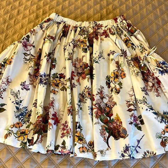 Christina Rhoho Girls Ivory Floral Cotton Skirt with Botanical Print. Size 12. - Picture 1 of 6